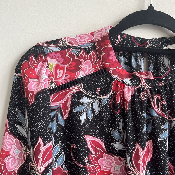 NWT Loft Top - Picture 3 of 4